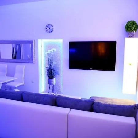 In Mit Grill, Garten Und Whirlpool Apartment Crikvenica